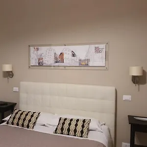  Apartment Luxury & Charme Colosseo Italy